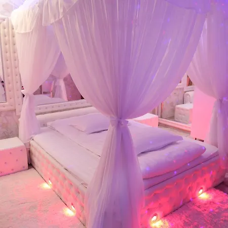 Anadi Boutique Only Adult Hotel love Brașov
